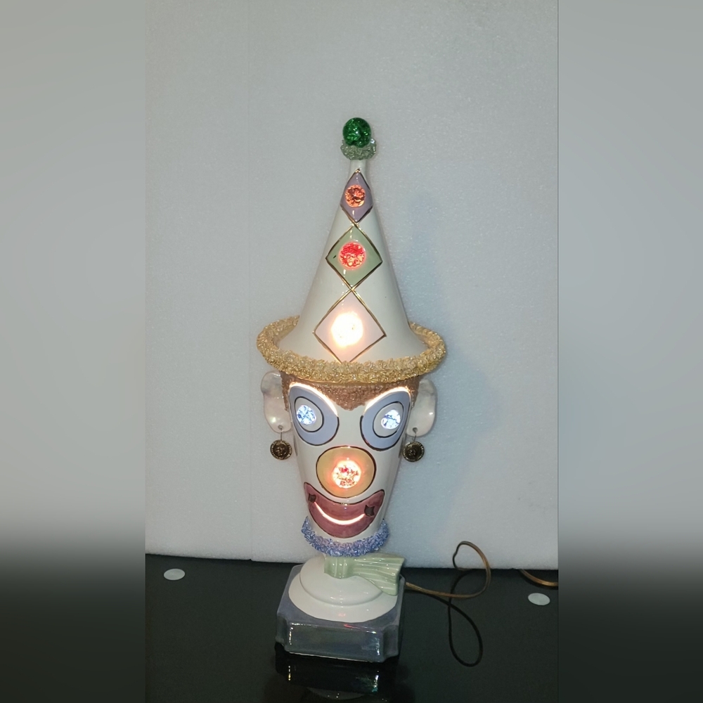 VINTAGE REAR CLOWN FACE 2 PIECES TABLE LAMP